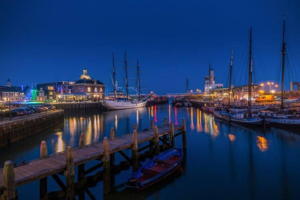 Unieke Woonboot In Harlingen Apartment Exterior photo